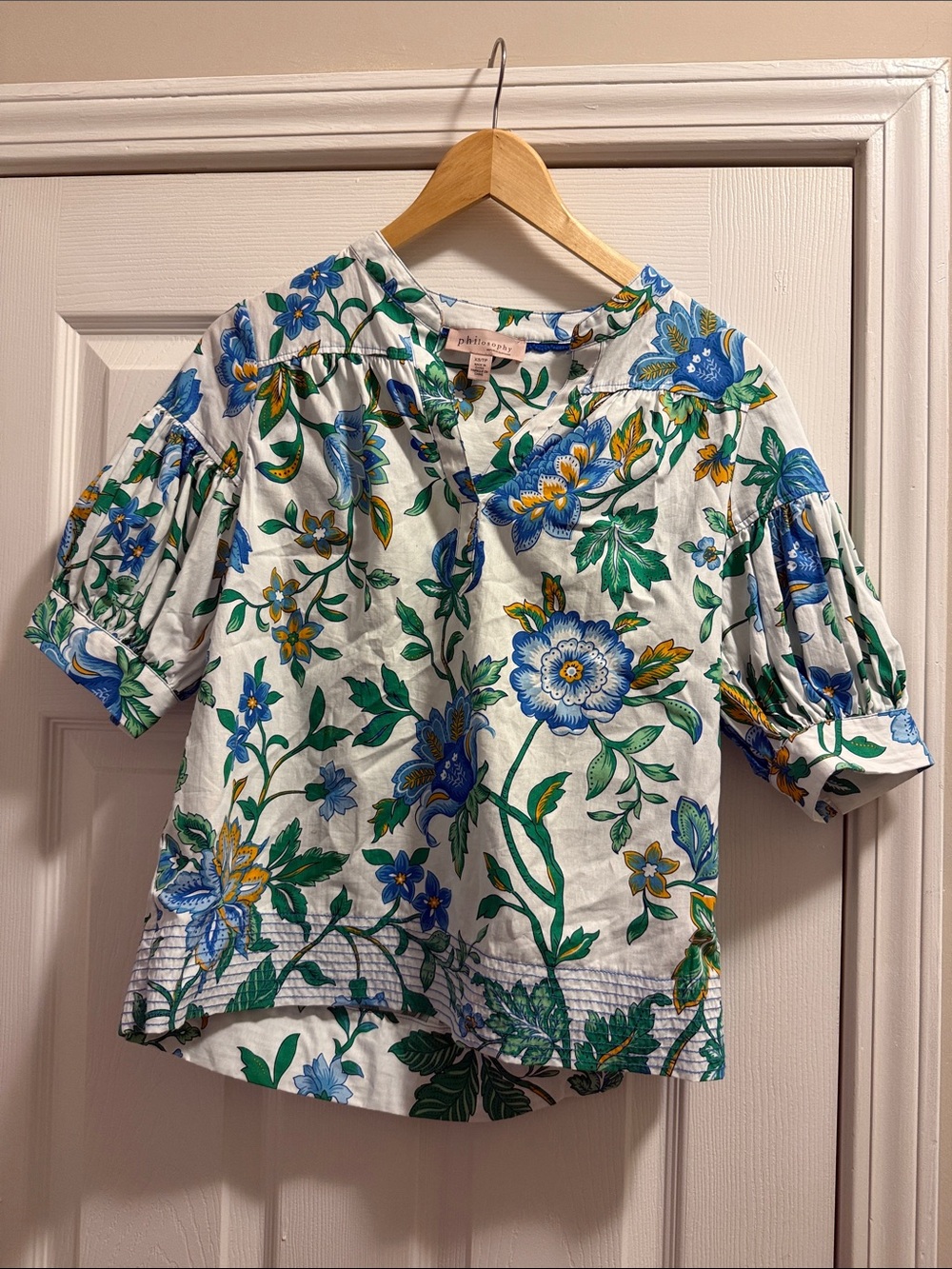 Philosophy White Floral Puff-Sleeve Blouse with Blue & Green Print